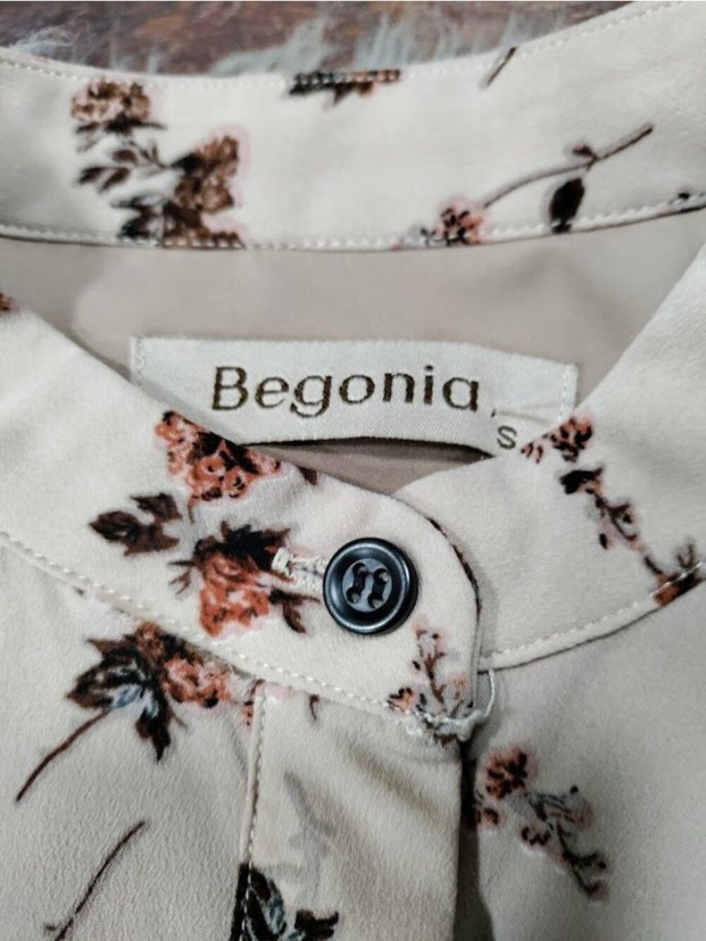 Begonia Puff Long Sleeve High Neck Floral Print Hi-Low Dress Beige Womens Small - Picture 12 of 16